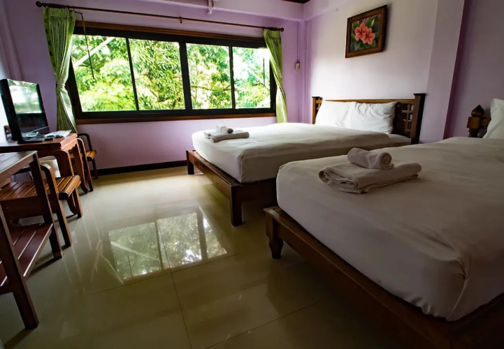 Hotel Avalon Chaweng(โรงแรมอวาลอง สมุย)