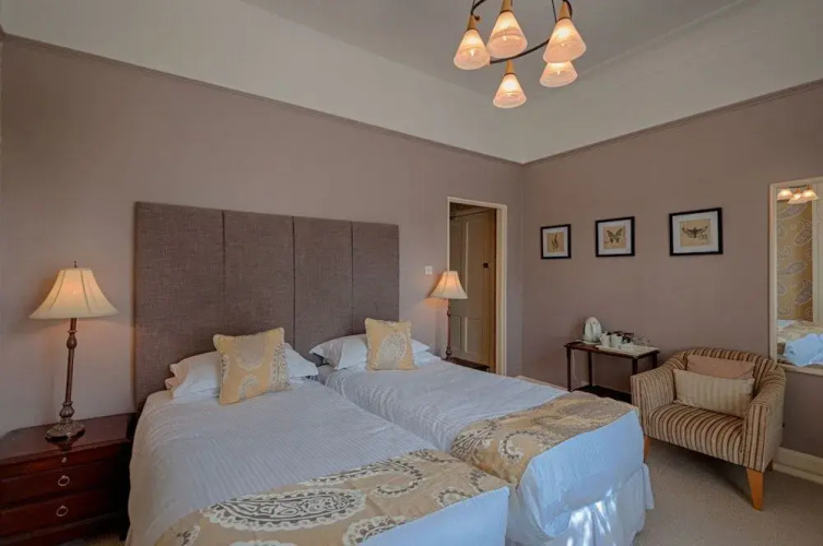 The Edgemoor Hotel