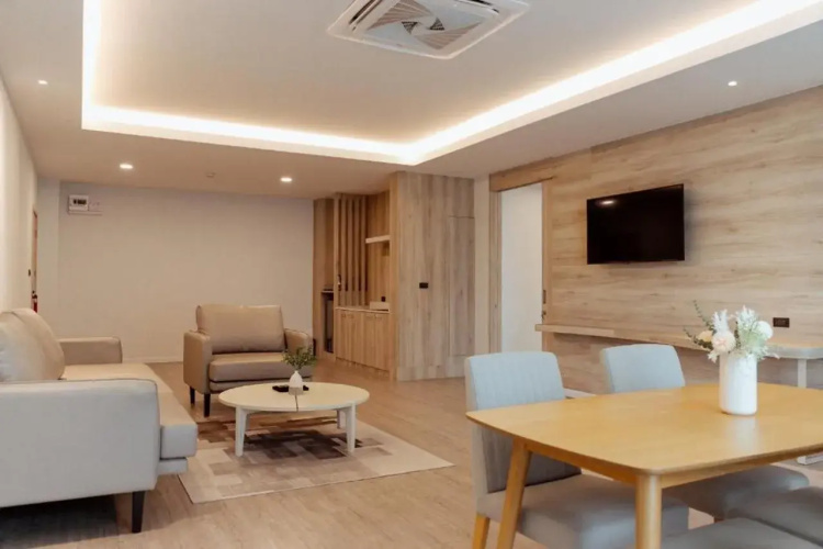 RUS Hotel&Convention