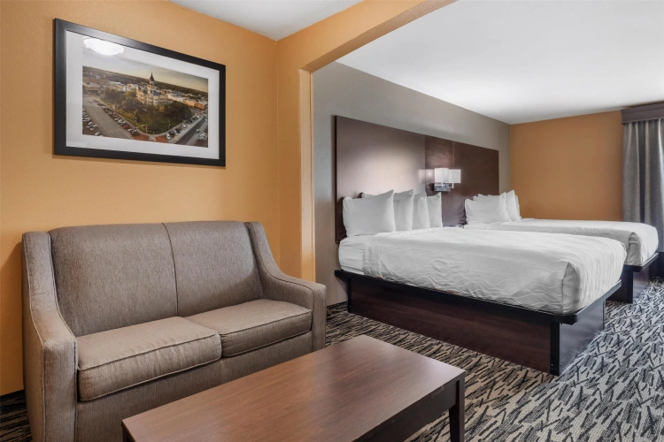 Quadruple Suite