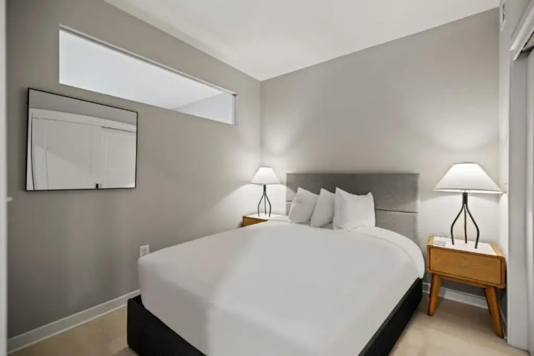 1 Bedroom Suite