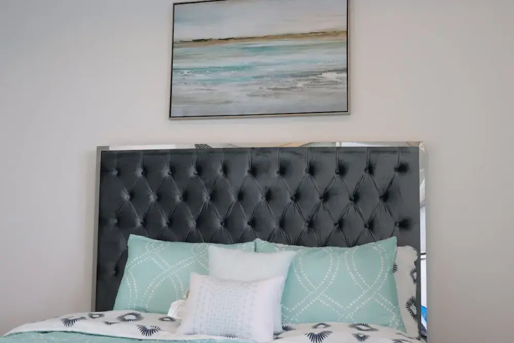 Aaira Suites at York St