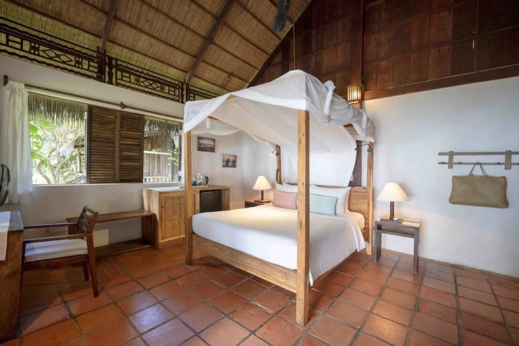 Superior Triple Bungalow with balcony and with sea view