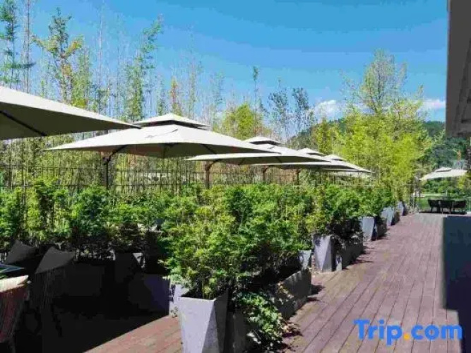 Youfeng Laiyi Hotel