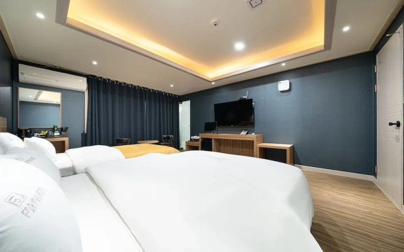 Guest rooms