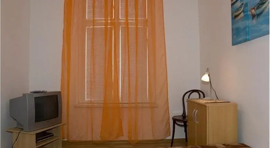Hydepark Hostel