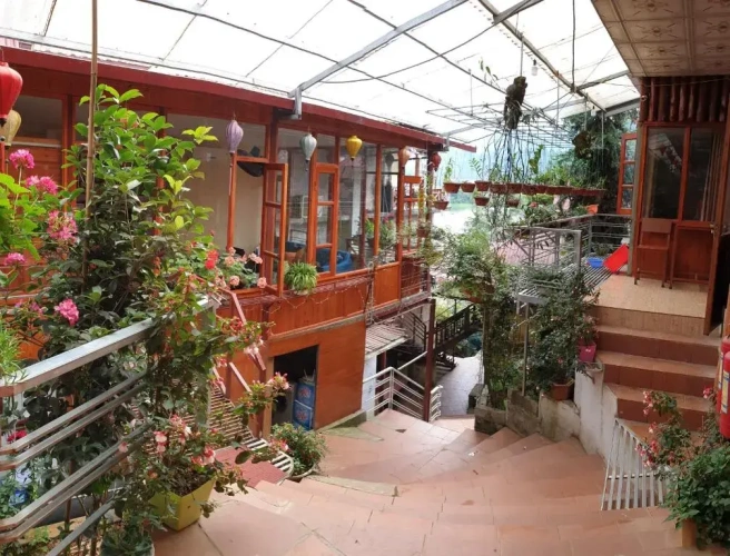 Standard Twin room with garden view