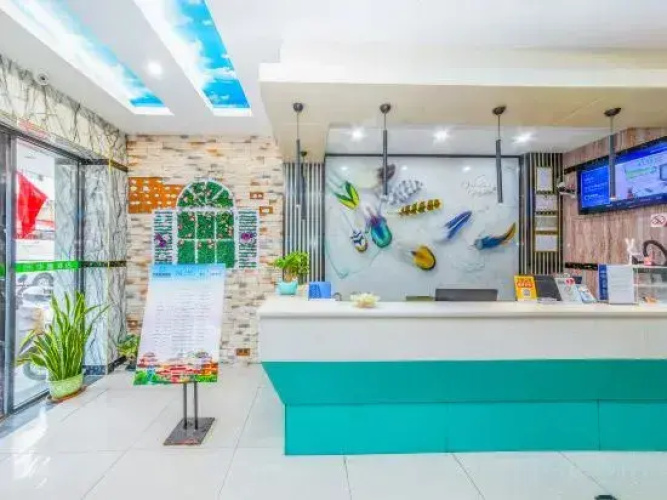 Huating Hotel (Fengzhou)