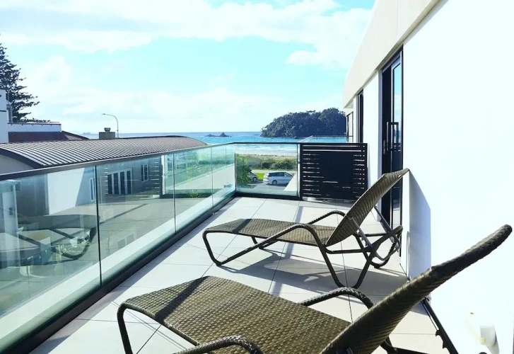 1 Bedroom Apartment with mountain view