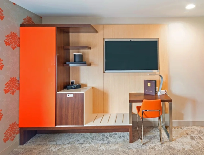 Standard Double room with city view