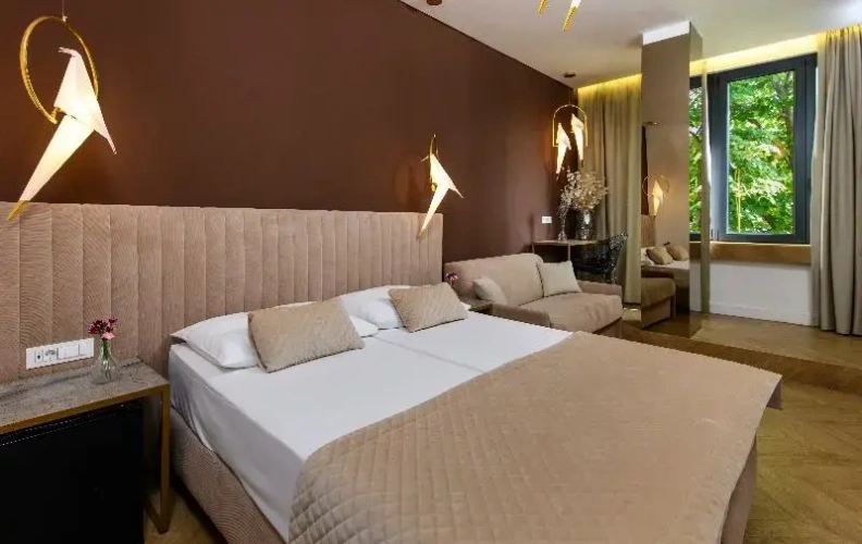 Deluxe Double Suite