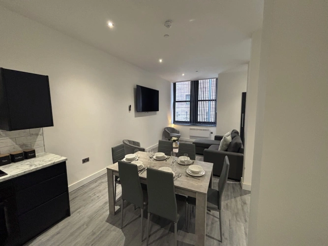 3 Bedrooms Deluxe Apartment with balcony