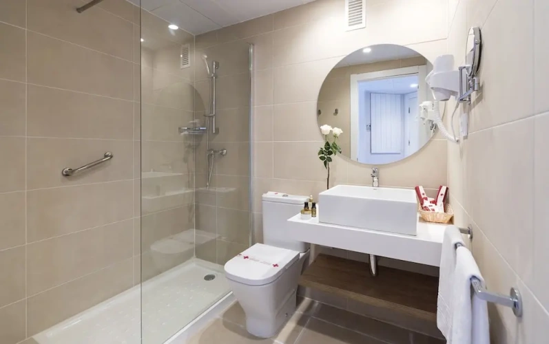 1 Bedroom Standard Double room with balcony and with sea view