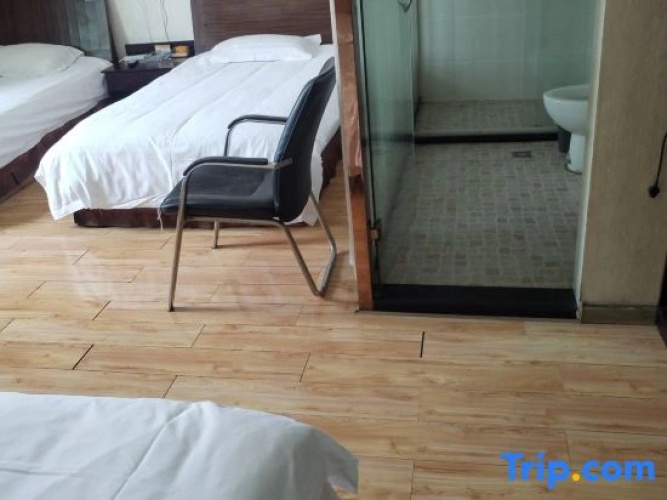 Haiyan South Hotel