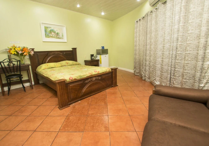Hotel Verde Mar Direct Beach Access