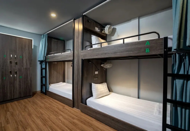 Babylon Garden Inn