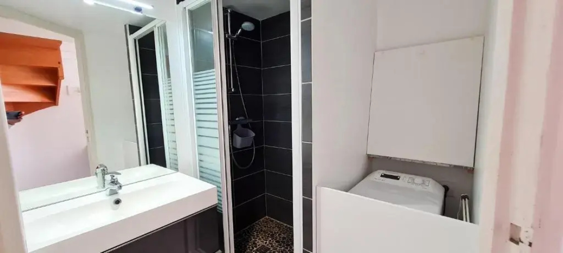 Appartement dans résidence avec piscine