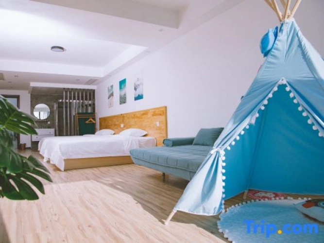 Standard room with balcony and with sea view