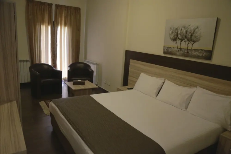 Deluxe Twin room with mountain view