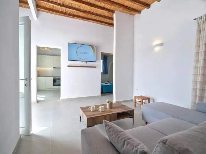 Lefkes Hidden Gem in Lefkes