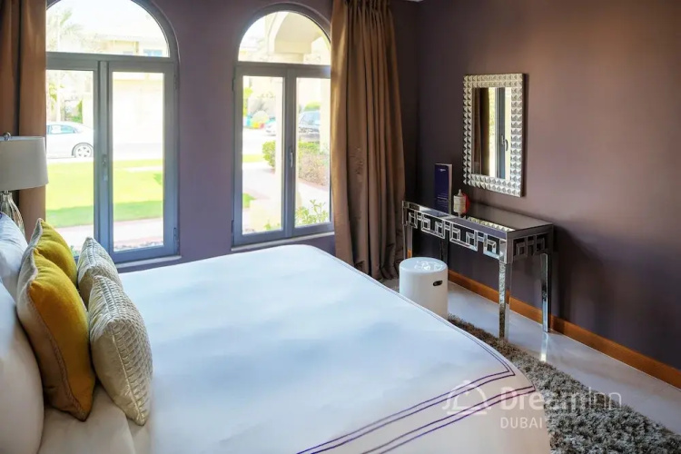 The Palm Jumeirah Villas - Frond O