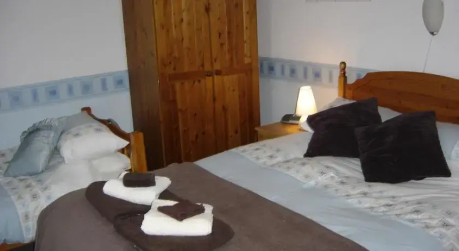 4 Beckside Cottage
