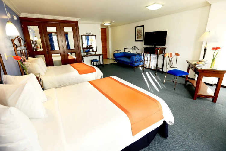 Hotel Ciros