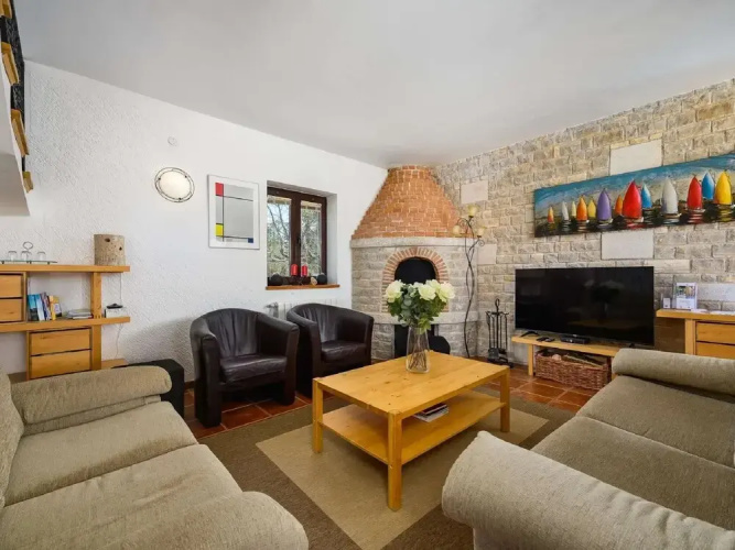Spacious Holiday Home in Visnjan With Private Pool