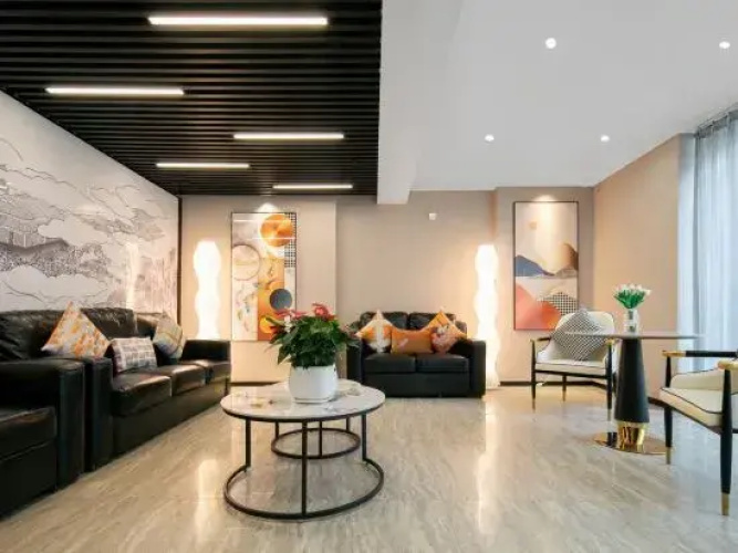 Pinle Hotel (Wuhan Jiangxia Century Plaza store)