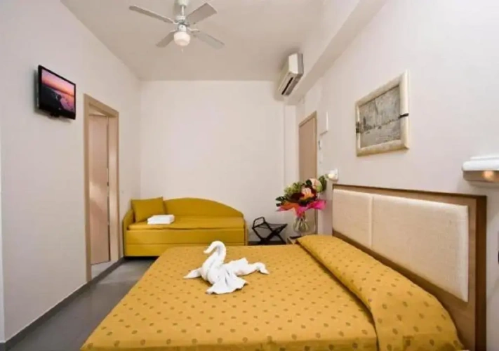 Superior Quadruple room