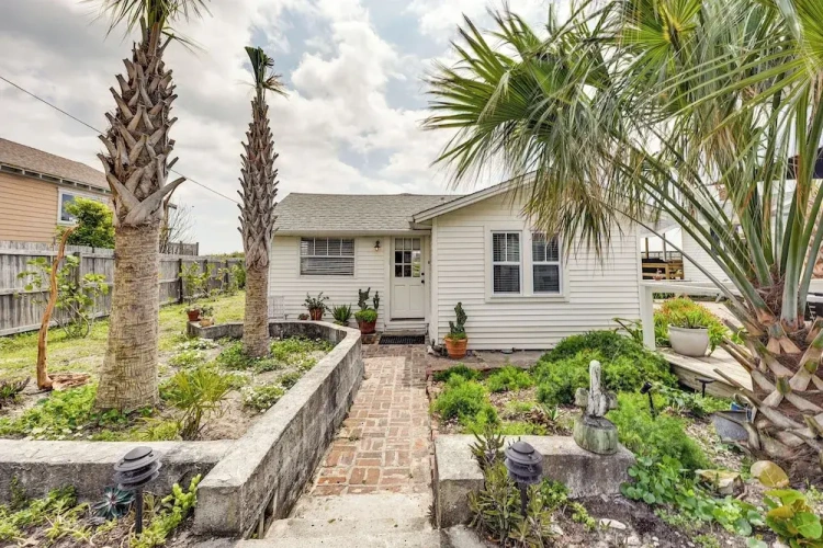 2 Bedrooms Cottage