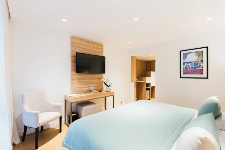 Classic room