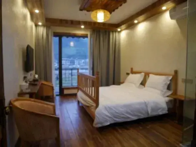 Mogan Mountain Small Douwu Inn
