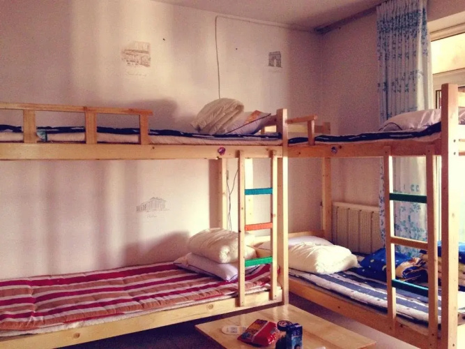 Love Youth Hostel