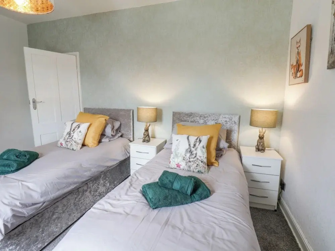 3 Auborough Street