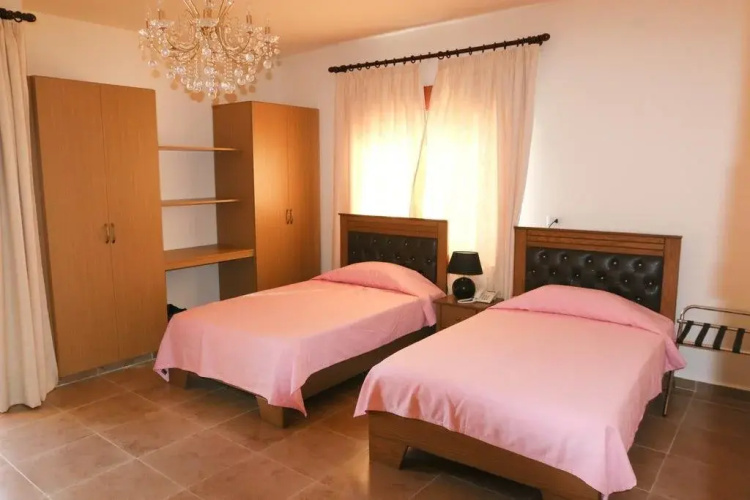 Oak Hills Hotel