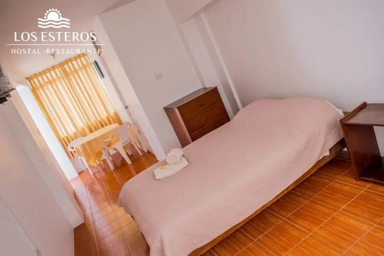 Los Esteros Hostal