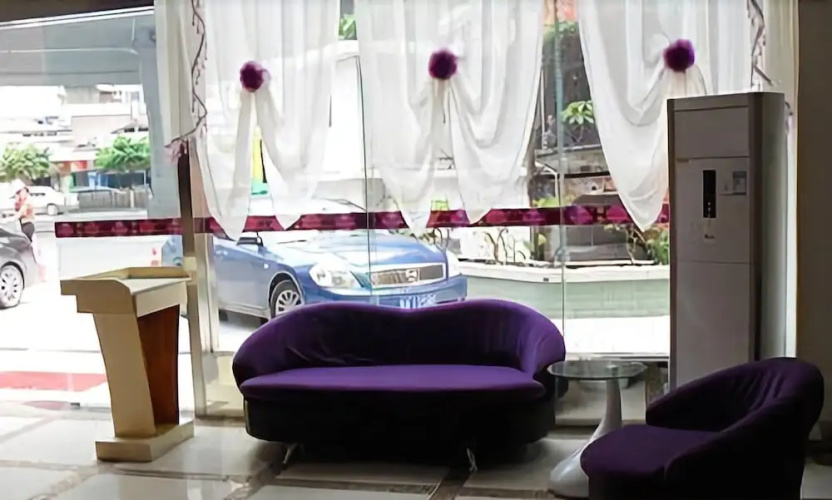 V8 Hotel Xi Cun Branch