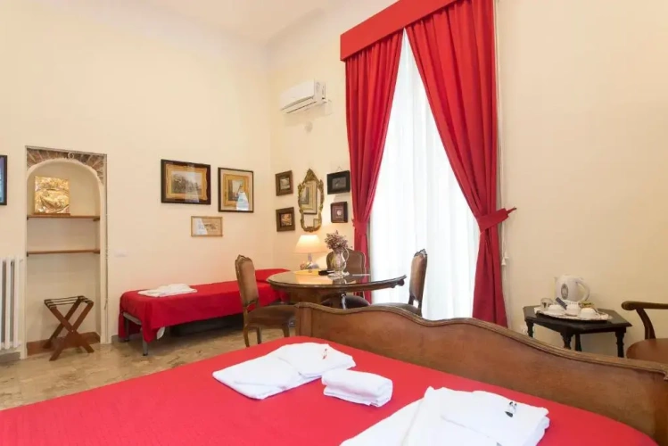 Suite with balcony