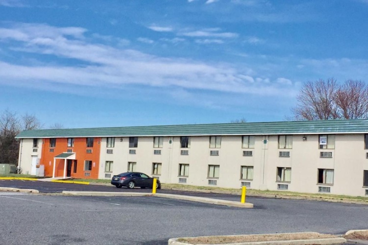 Red Carpet Inn