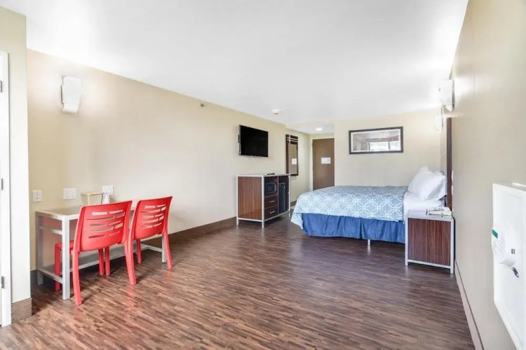 Brooklyn Broadway Hotel