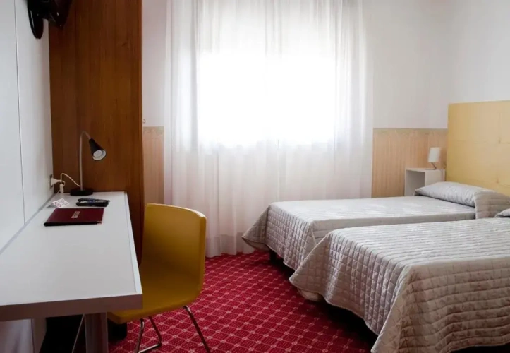 Classic Twin room with view