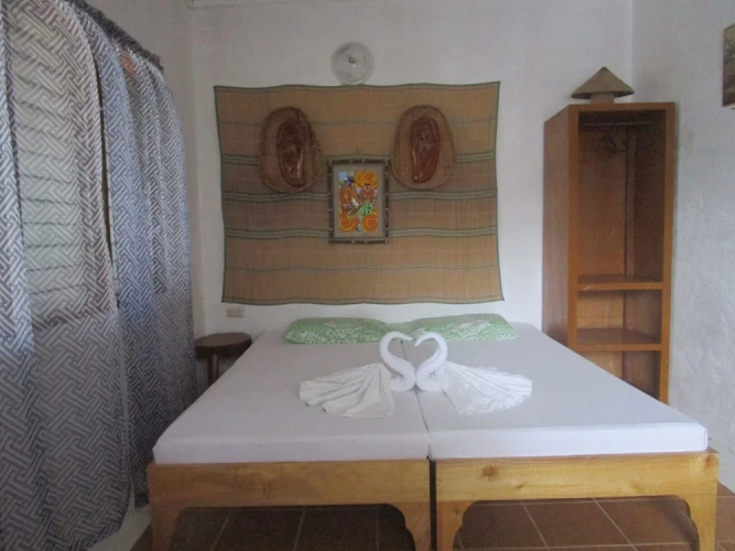 Economy room