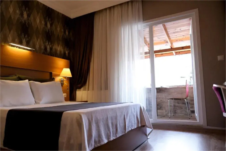 Rhisos otel