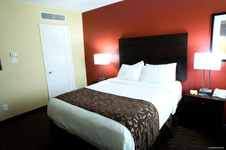 Best Western El Rey Inn & Suites