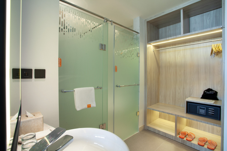 Standard room with balcony