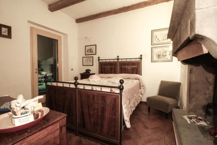 Standard Double room with garden view