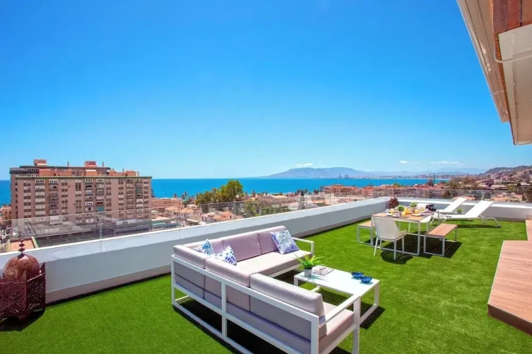 3 Bedrooms Apartment