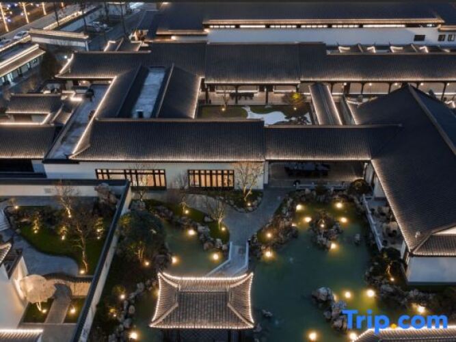 Grand Garden HotelOver view