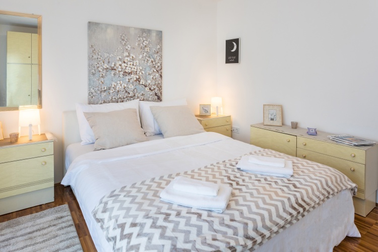 Spacious 2bdr Apartment With Beautiful Terrace